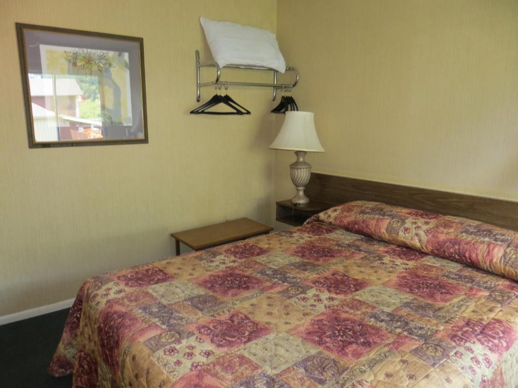 Harrison Village Motel Harrison Hot Springs Room photo